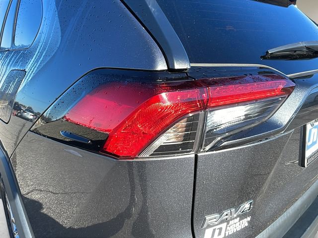 Used 2022 Toyota RAV4 XLE image 11