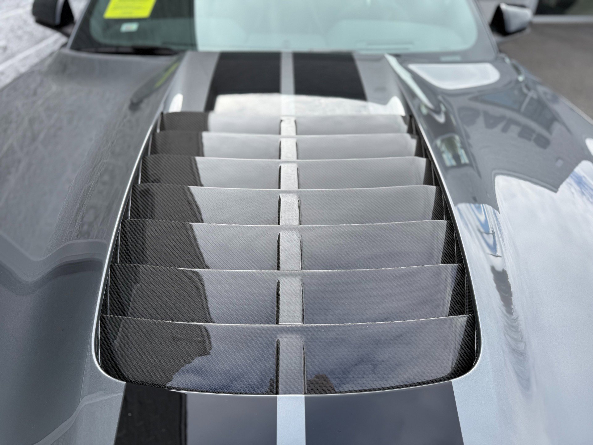 Used 2022 Ford Mustang Shelby GT500 w/ Carbon Fiber Track Pack image 8