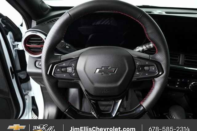 New 2026 Chevrolet Trax RS w/ Sunroof Package FWD image 8