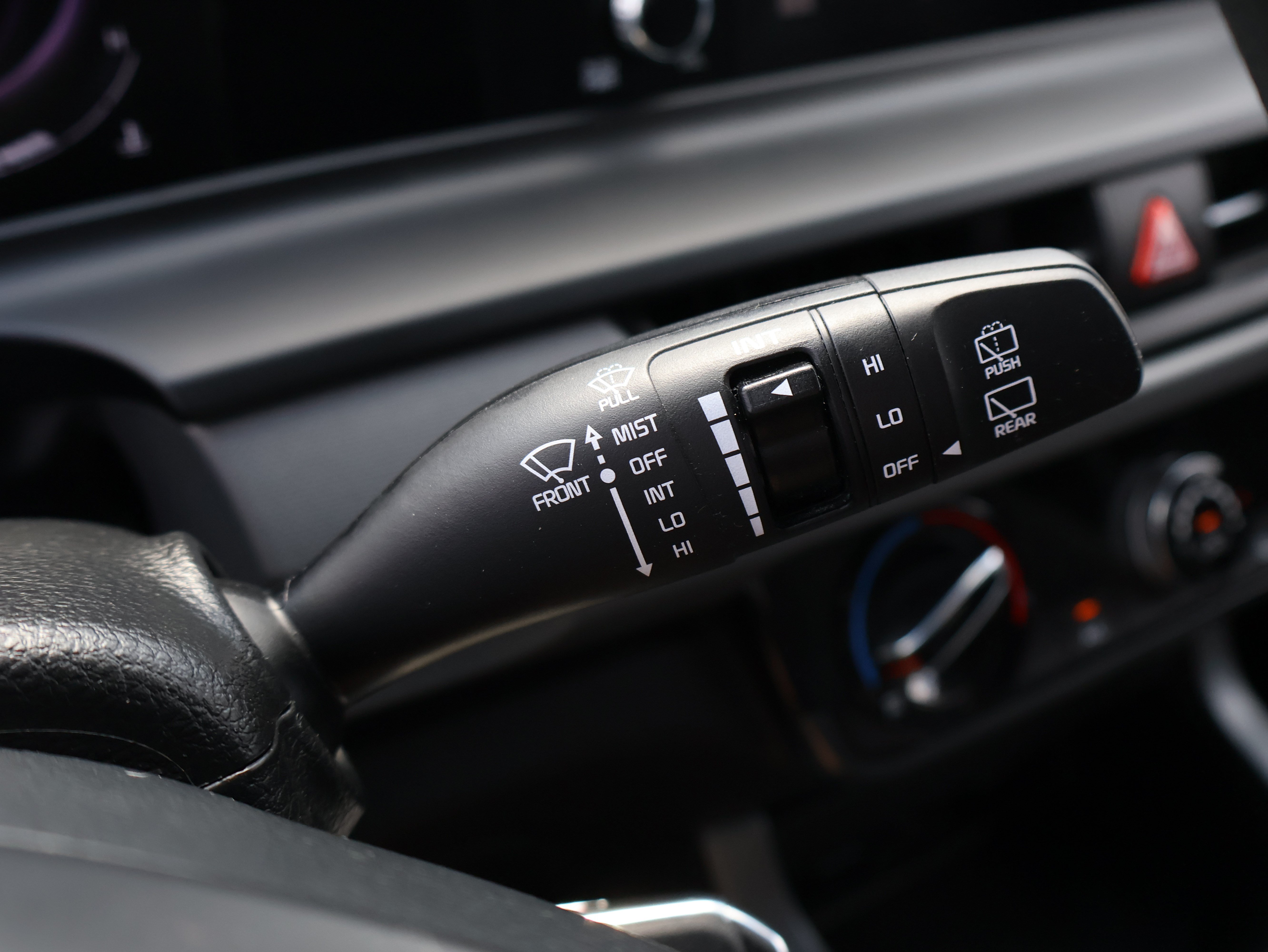 Used 2024 Kia Seltos LX AWD/4WD image 39