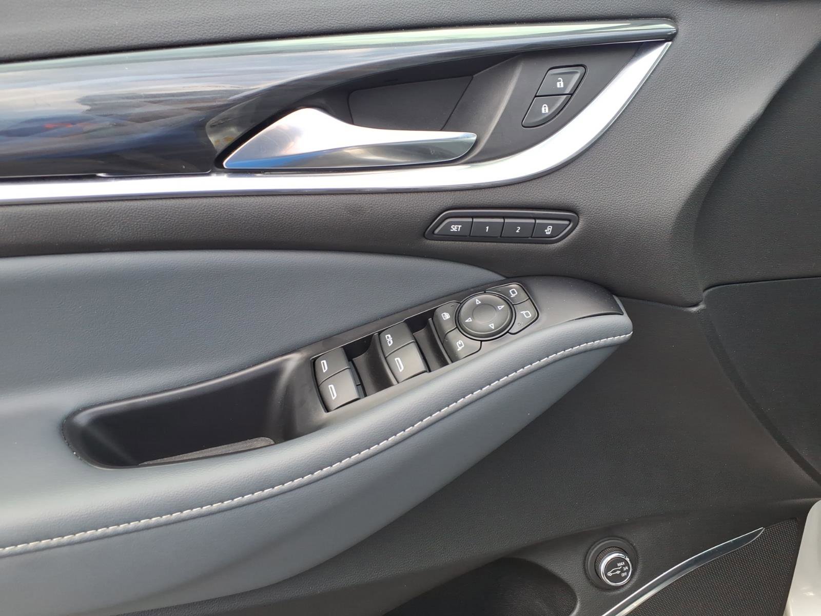 Used 2021 Buick Enclave Premium w/ Surround and Sites Package FWD image 9