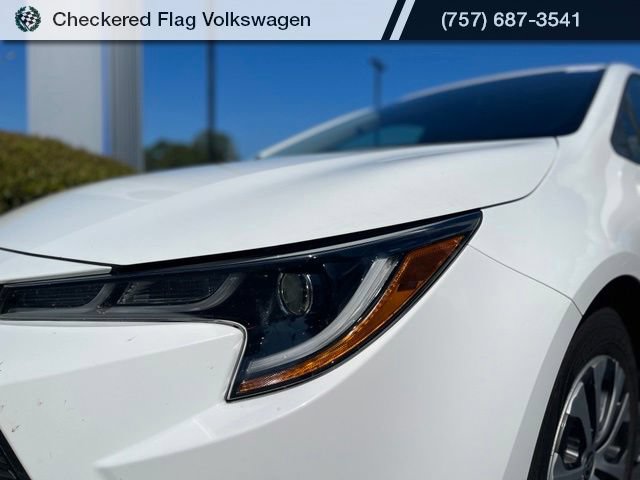 Used 2022 Toyota Corolla LE FWD image 12