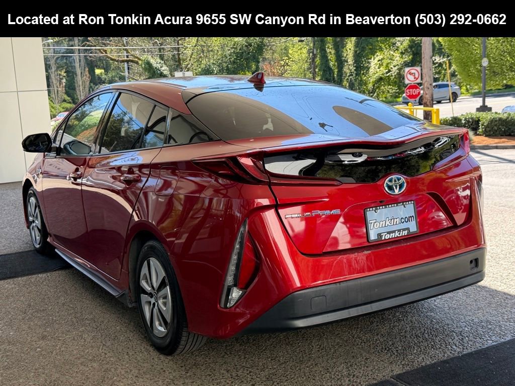Used 2017 Toyota Prius Prime Premium w/ Preferred Accessory Package image 5