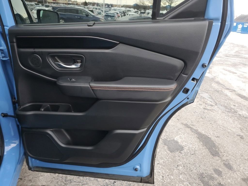 Used 2025 Honda Pilot TrailSport image 29