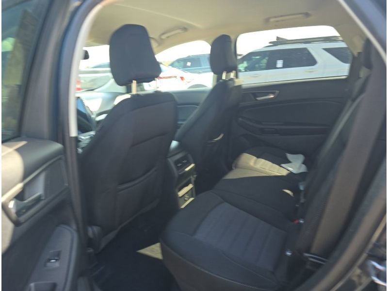 Used 2022 Ford Edge SE w/ Black Appearance Package image 23