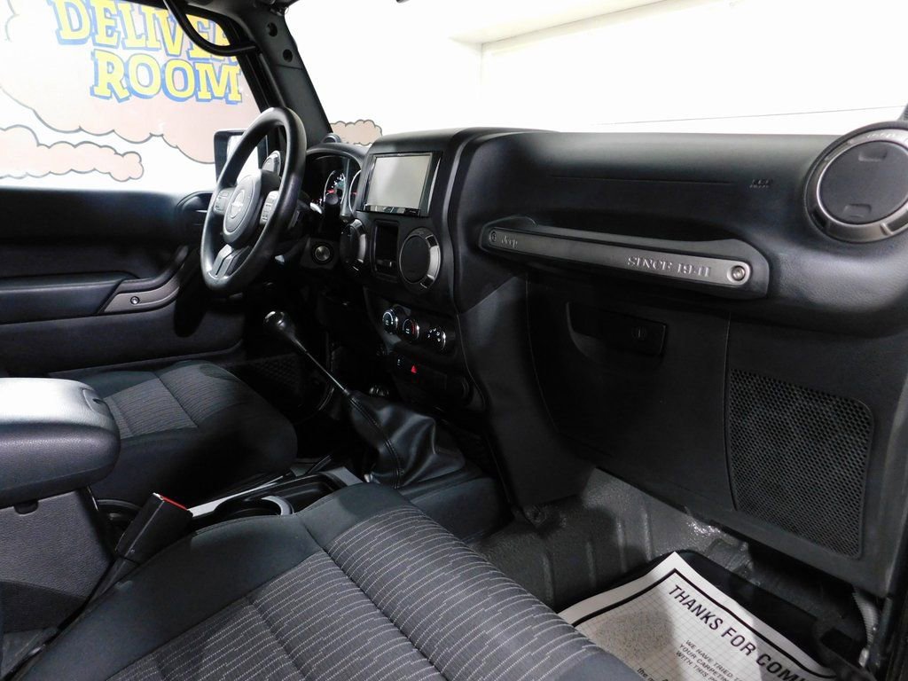 Used 2012 Jeep Wrangler Unlimited Sport image 94