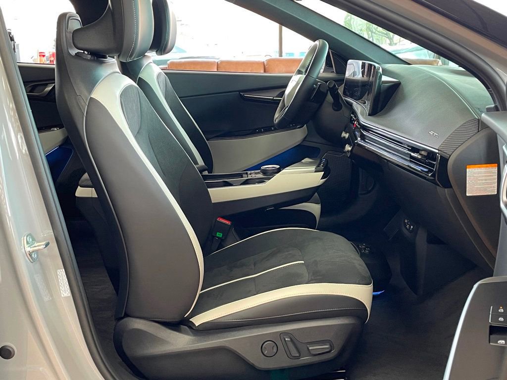 Used 2025 Kia EV6 GT-Line image 29