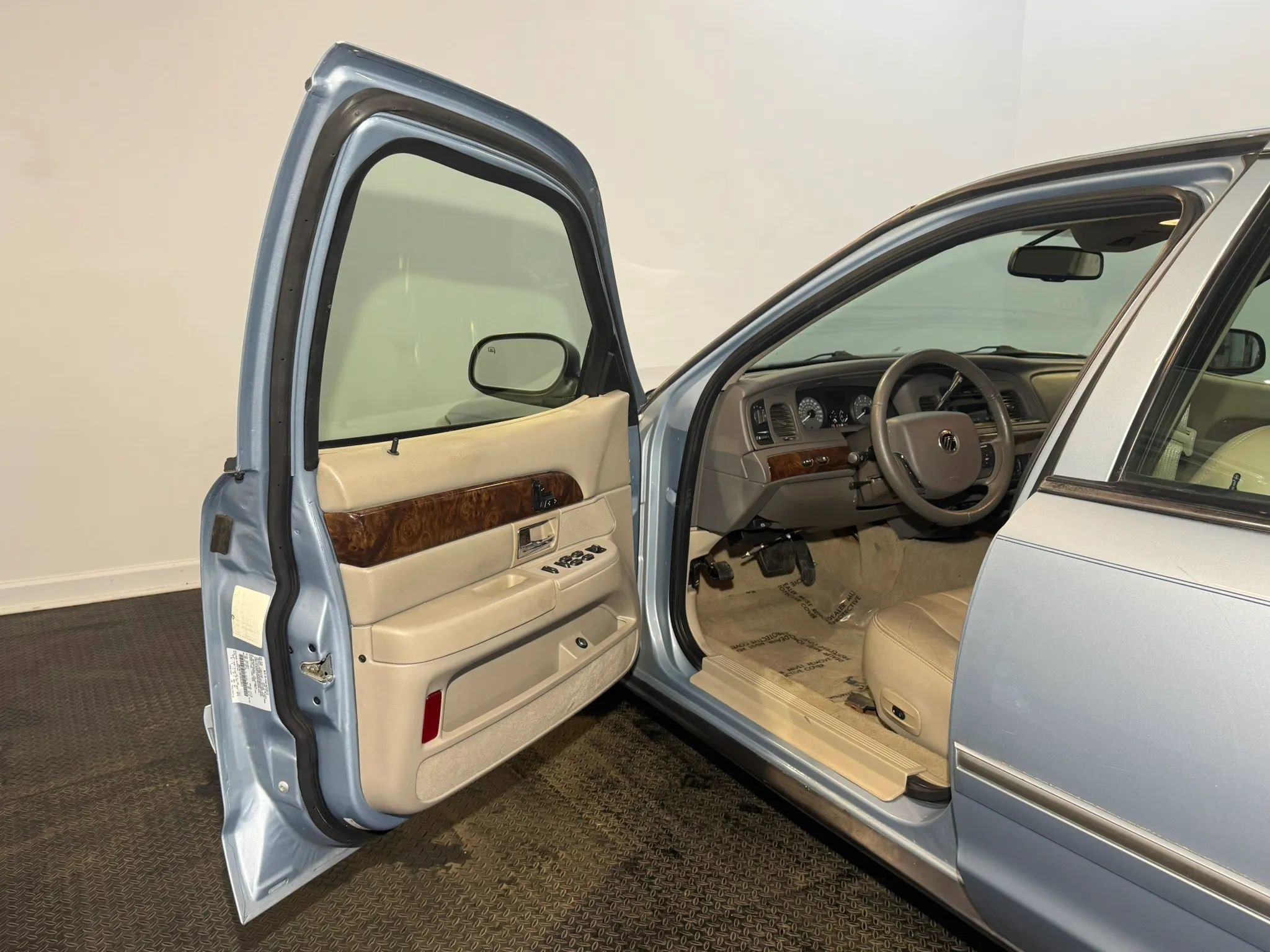 Used 2006 Mercury Grand Marquis LS image 8