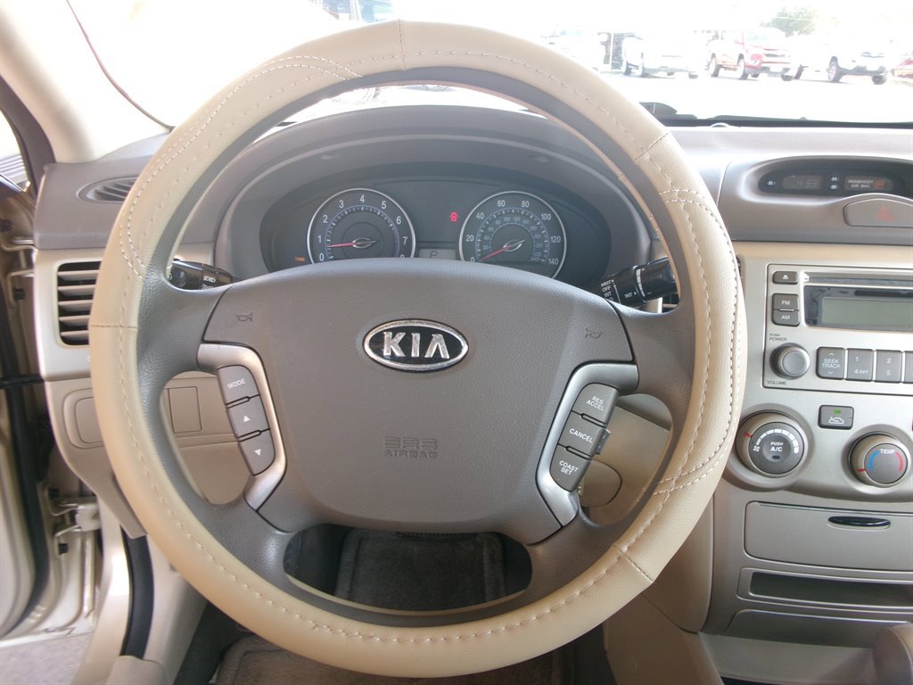 Used 2008 Kia Optima LX image 29