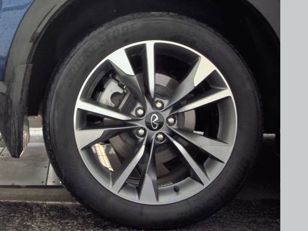Certified 2023 INFINITI QX60 Luxe w/ Cargo Package FWD image 5