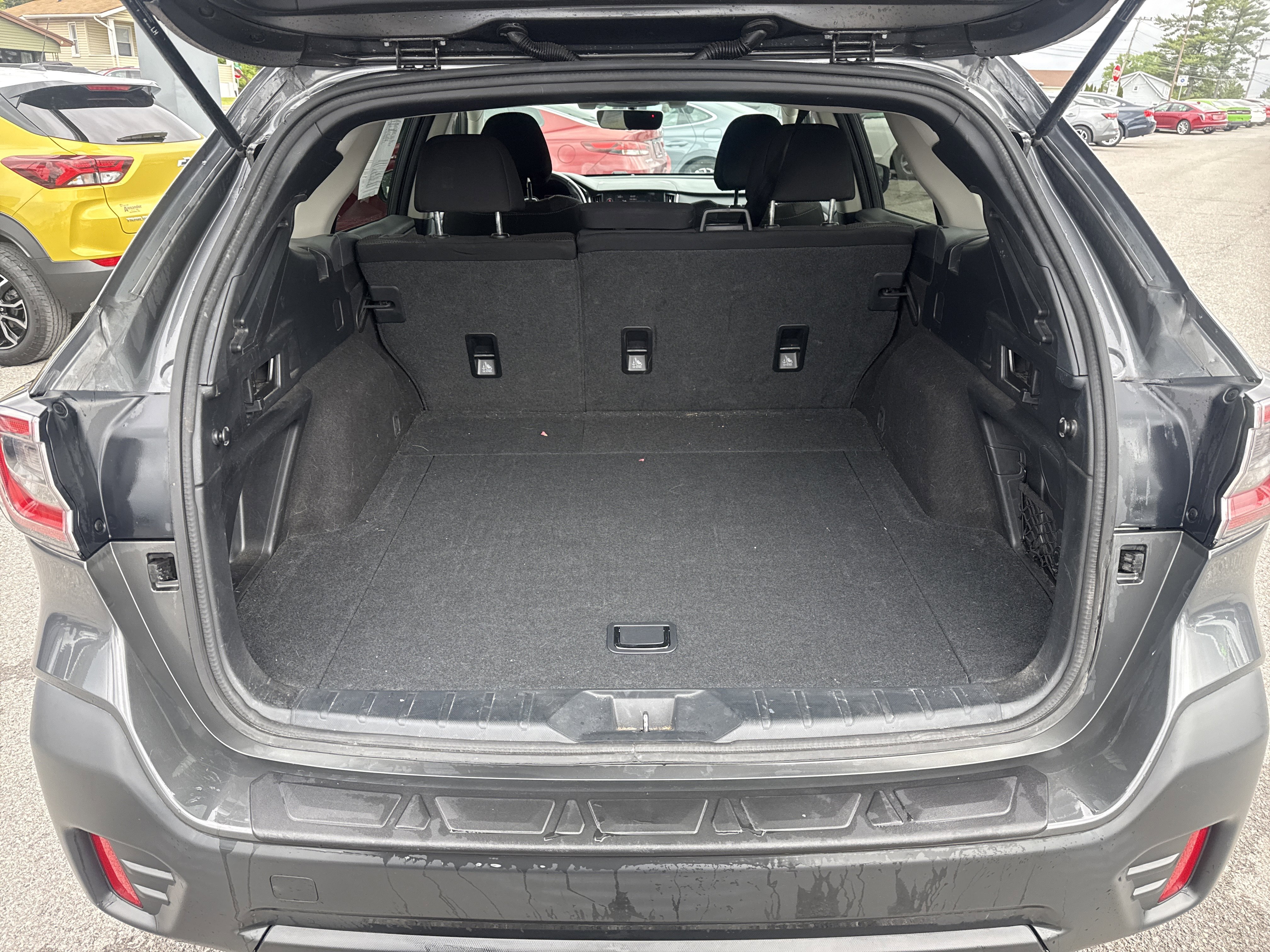 Used 2021 Subaru Outback Premium AWD/4WD image 5