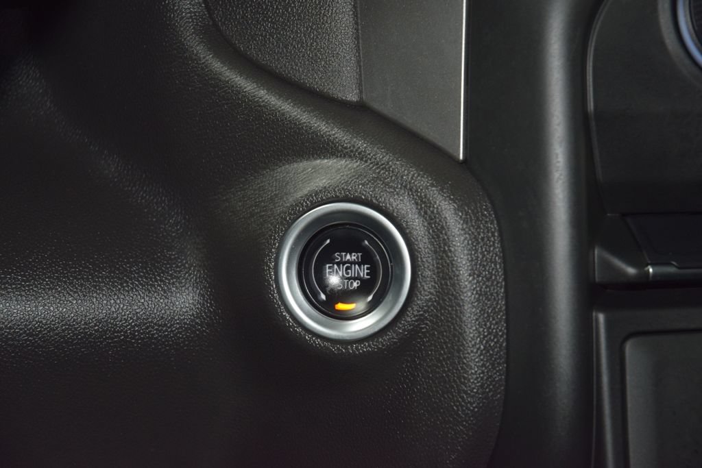 Used 2024 Chevrolet Silverado 1500 Custom AWD/4WD image 34