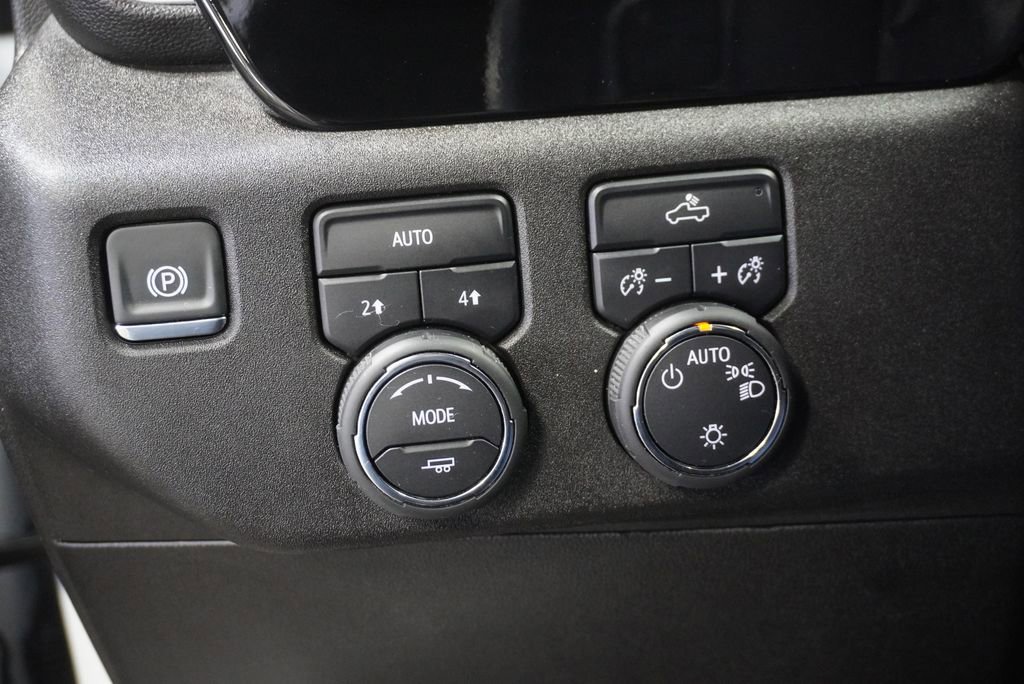 Used 2025 Chevrolet Silverado 1500 LT w/ Work Truck Package image 27