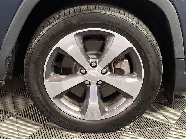 Used 2020 Jeep Cherokee Limited FWD image 11