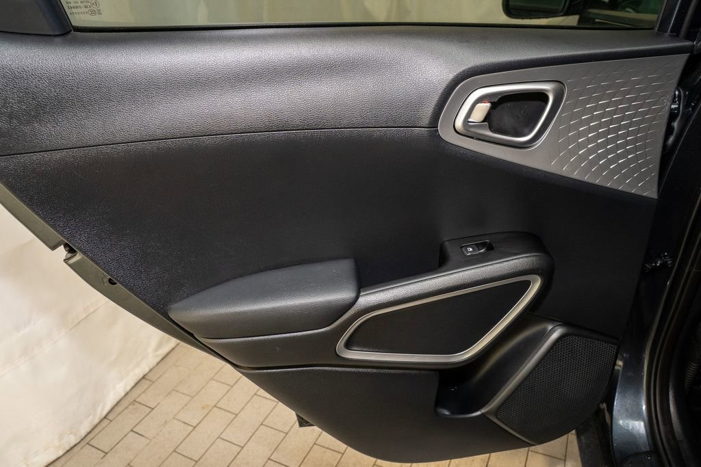 Used 2024 Kia Soul LX w/ Option Group 015 image 8