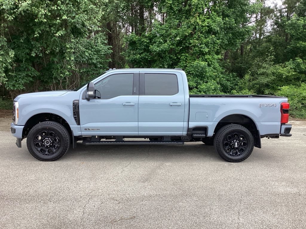 New 2026 Ford F250 Lariat w/ Black Appearance Package AWD/4WD image 5