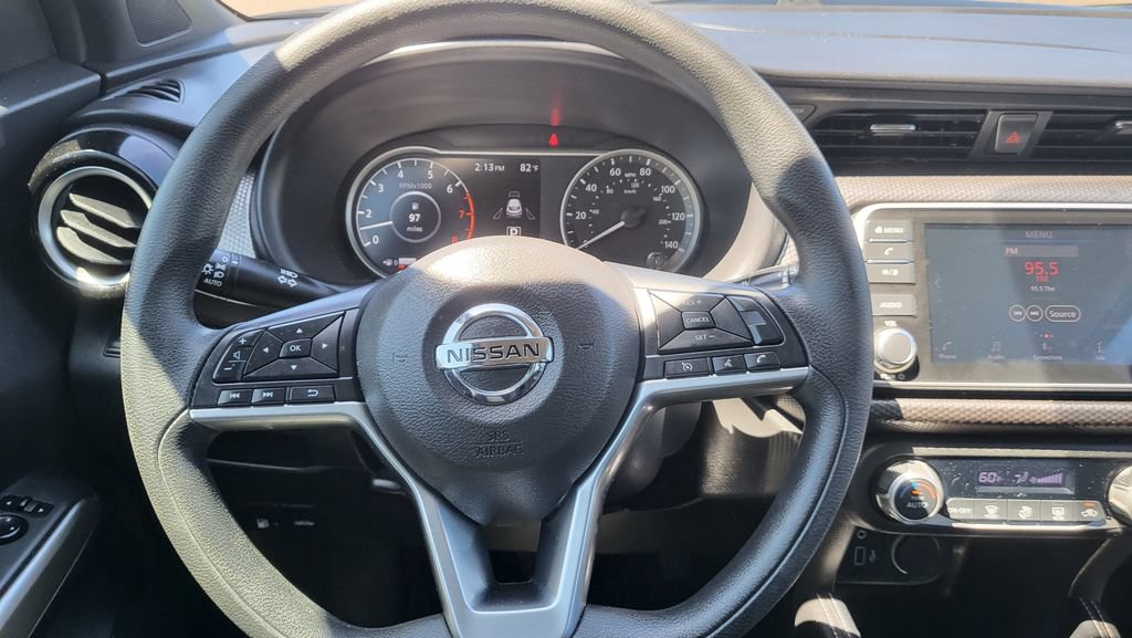 Used 2019 Nissan Kicks SV FWD image 29
