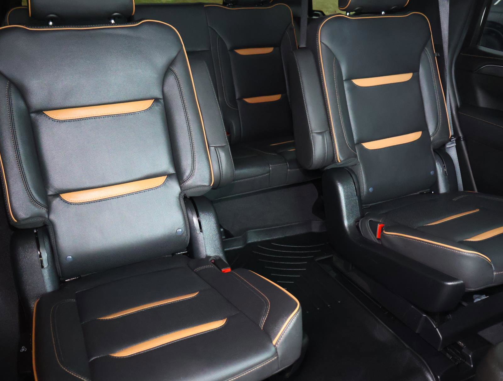 Used 2023 GMC Yukon AT4 w/ Technology Package image 21