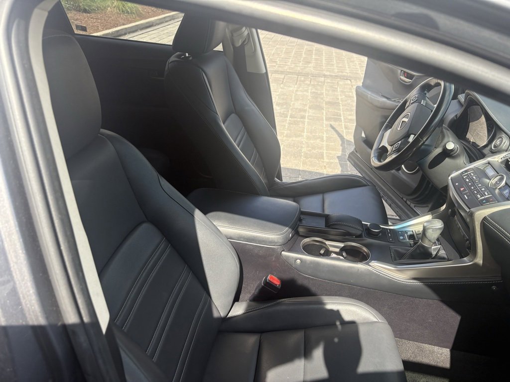 Used 2017 Lexus NX 200t FWD image 10