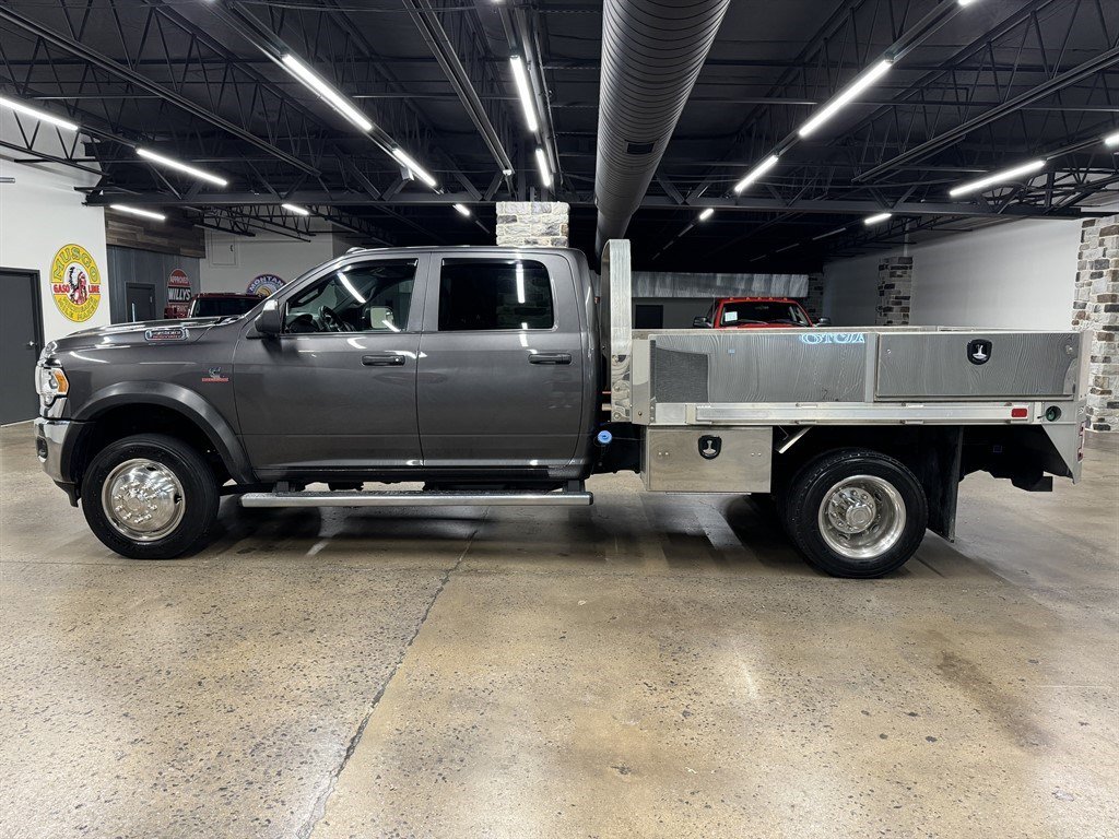 Used 2022 RAM 4500 Tradesman w/ Chrome Appearance Group AWD/4WD image 4