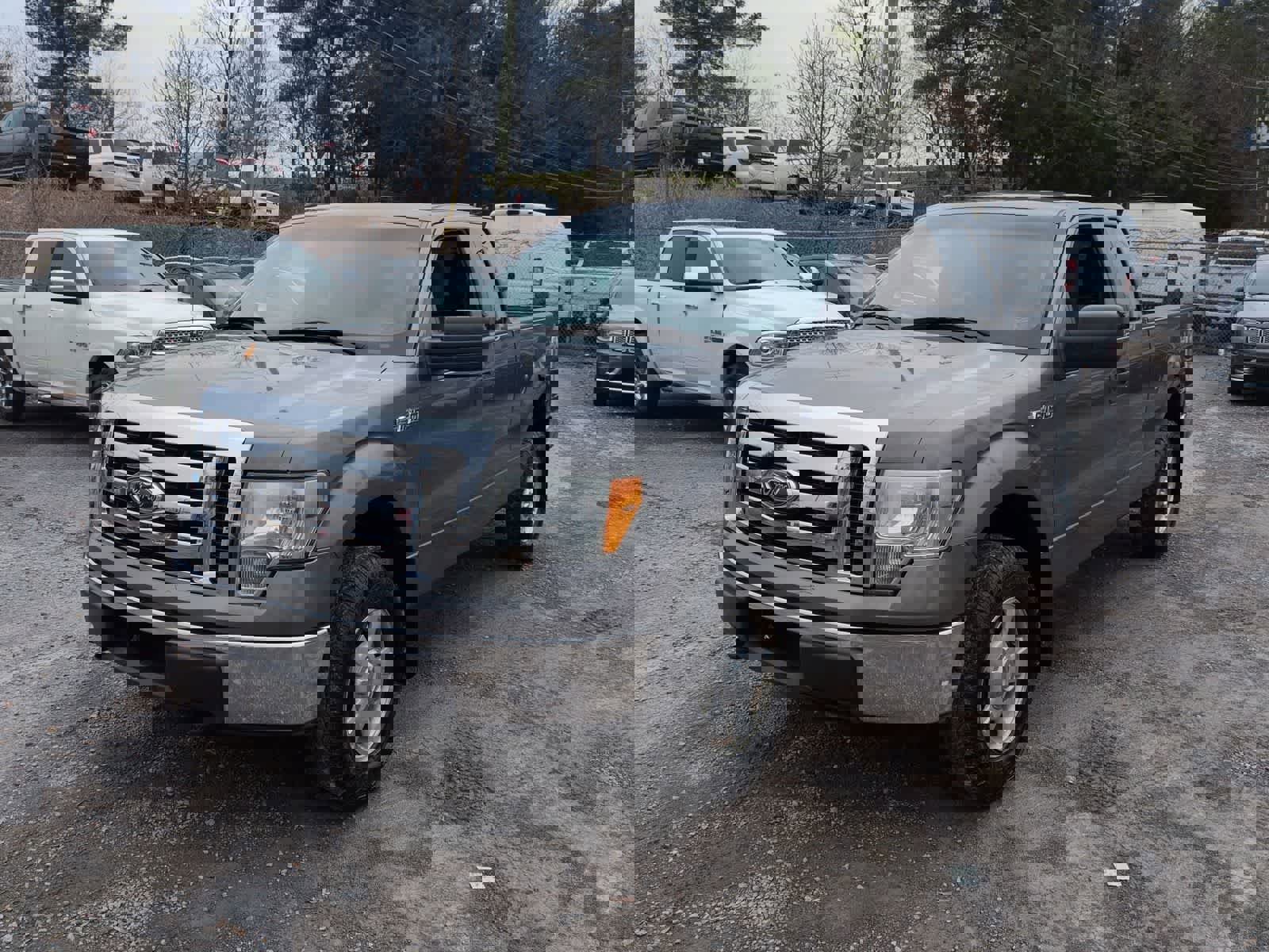 Used 2012 Ford F150 XLT w/ Trailer Tow Pkg image 4