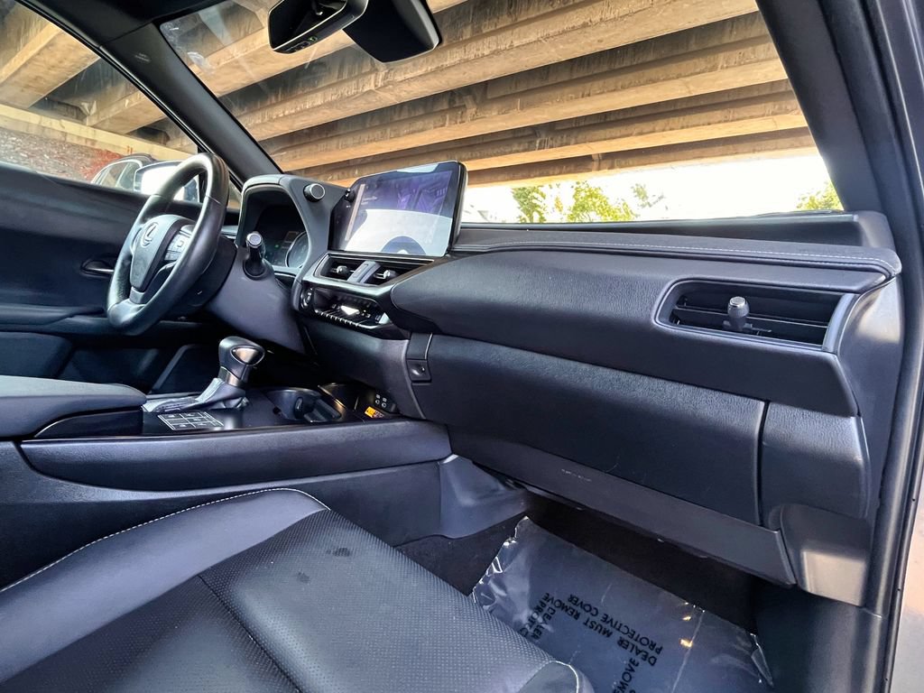 Used 2023 Lexus UX 250h AWD w/ Premium Package image 19
