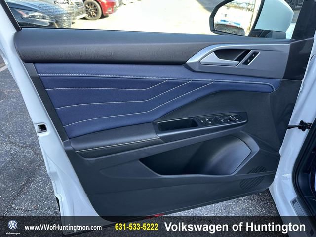 Certified 2025 Volkswagen Taos SEL w/ Taos Adventure Package (SXB) image 13