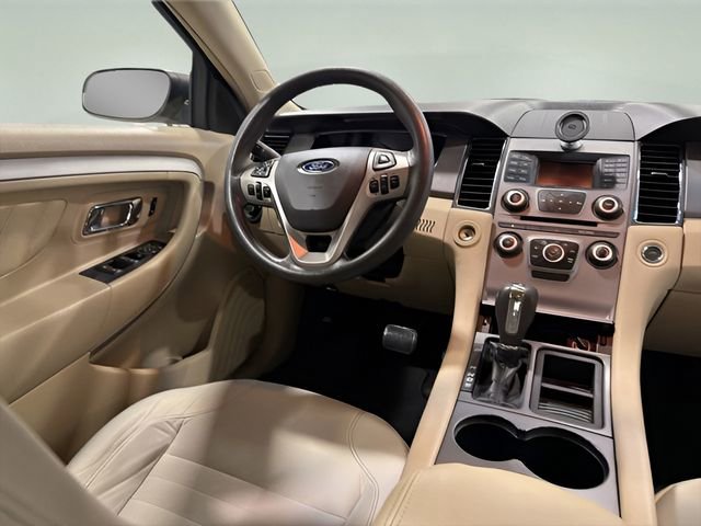 Used 2017 Ford Taurus SE image 23