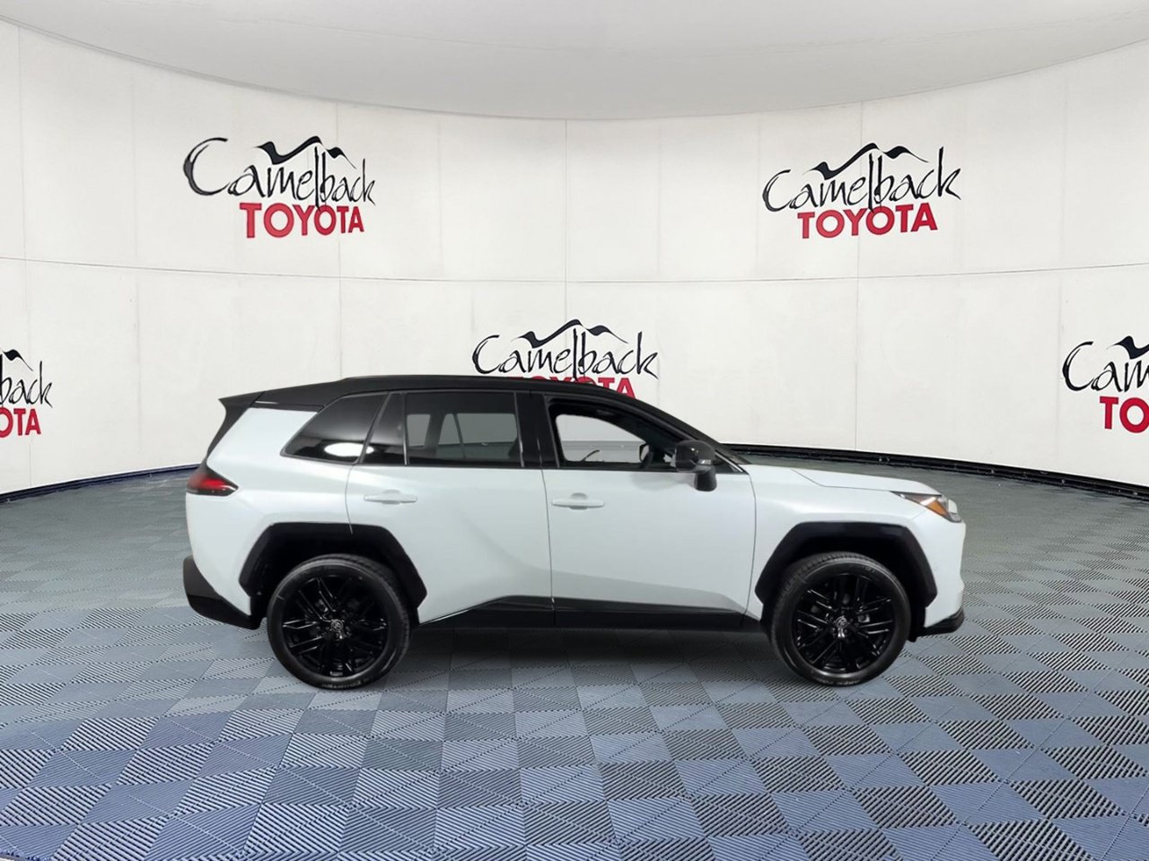New 2026 Toyota RAV4 XSE AWD/4WD image 4