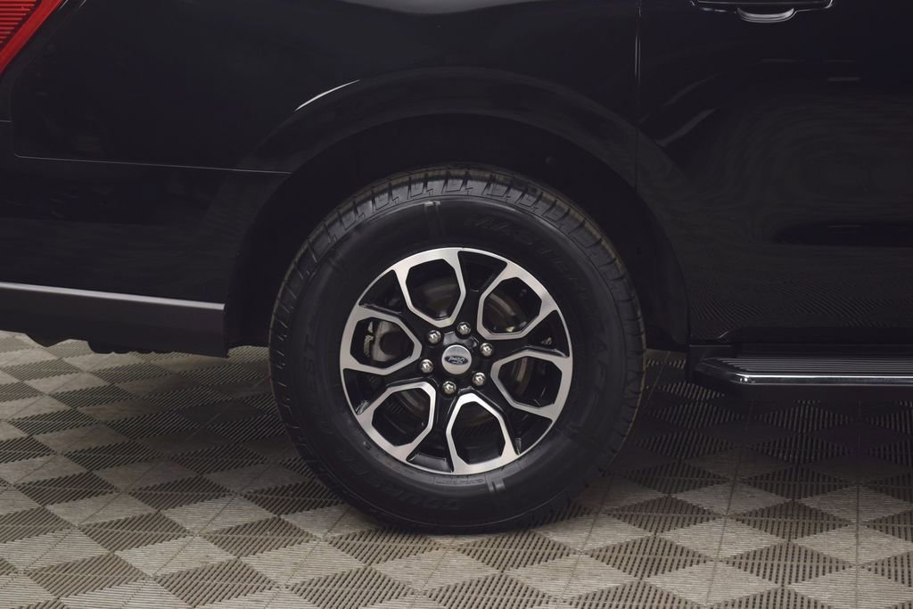 Used 2023 Ford Expedition Max XLT AWD/4WD image 33