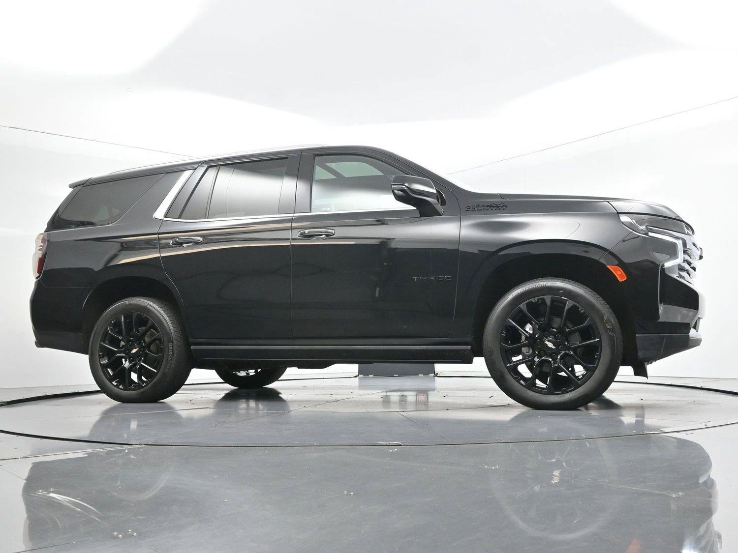 Used 2023 Chevrolet Tahoe High Country AWD/4WD image 45