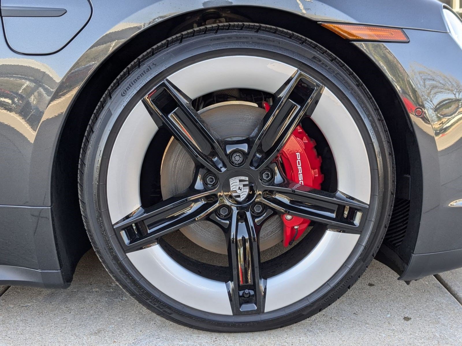 New 2025 Porsche Taycan 4S AWD/4WD image 29