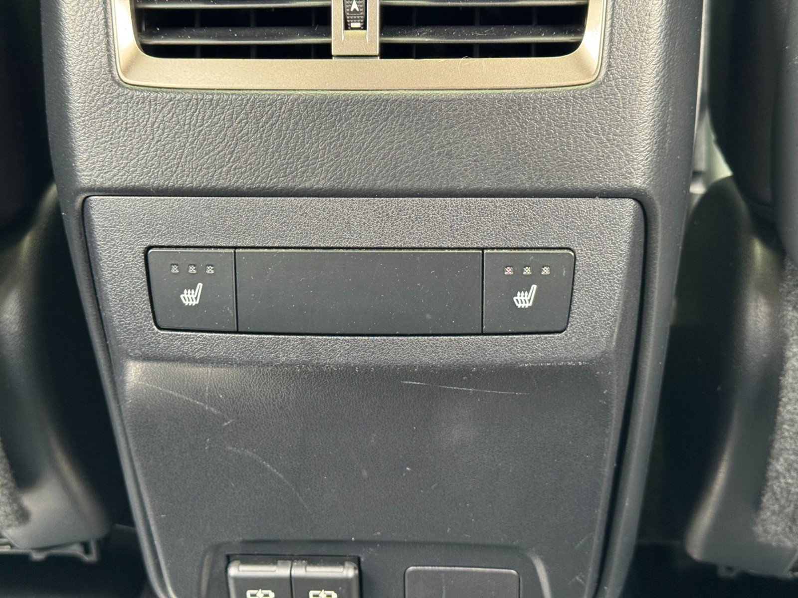 Used 2021 Lexus RX 350L Luxury w/ Accessory Package image 36