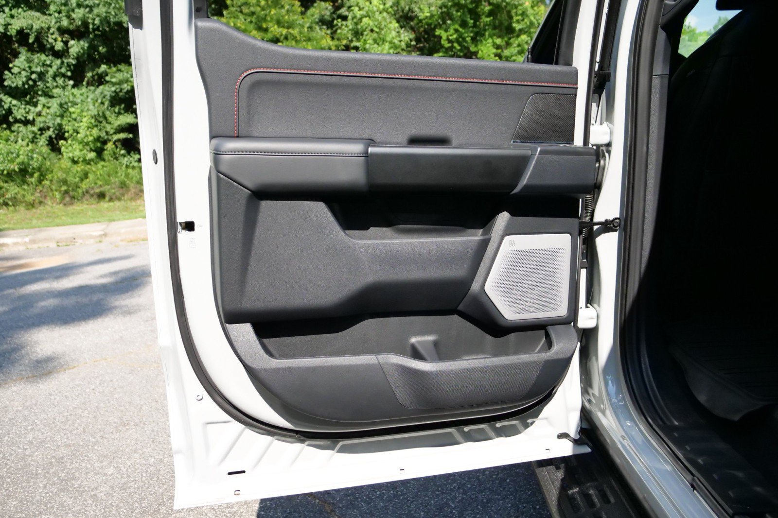 Used 2026 Ford F150 Raptor AWD/4WD image 37