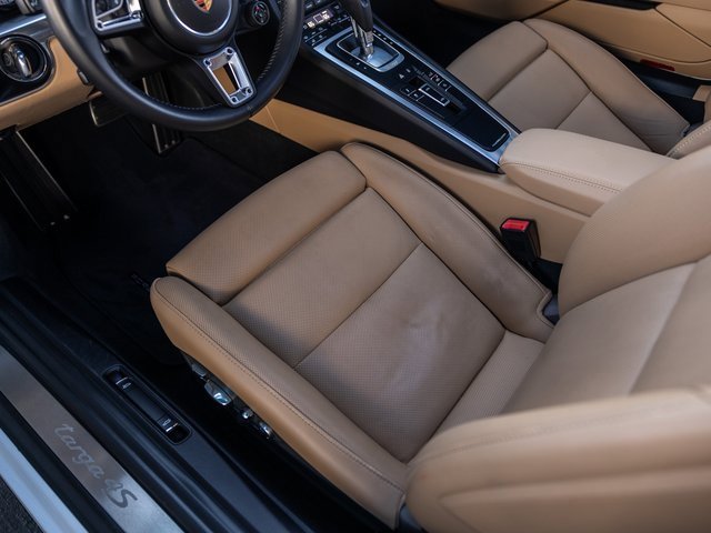 Used 2018 Porsche 911 Targa 4S image 40