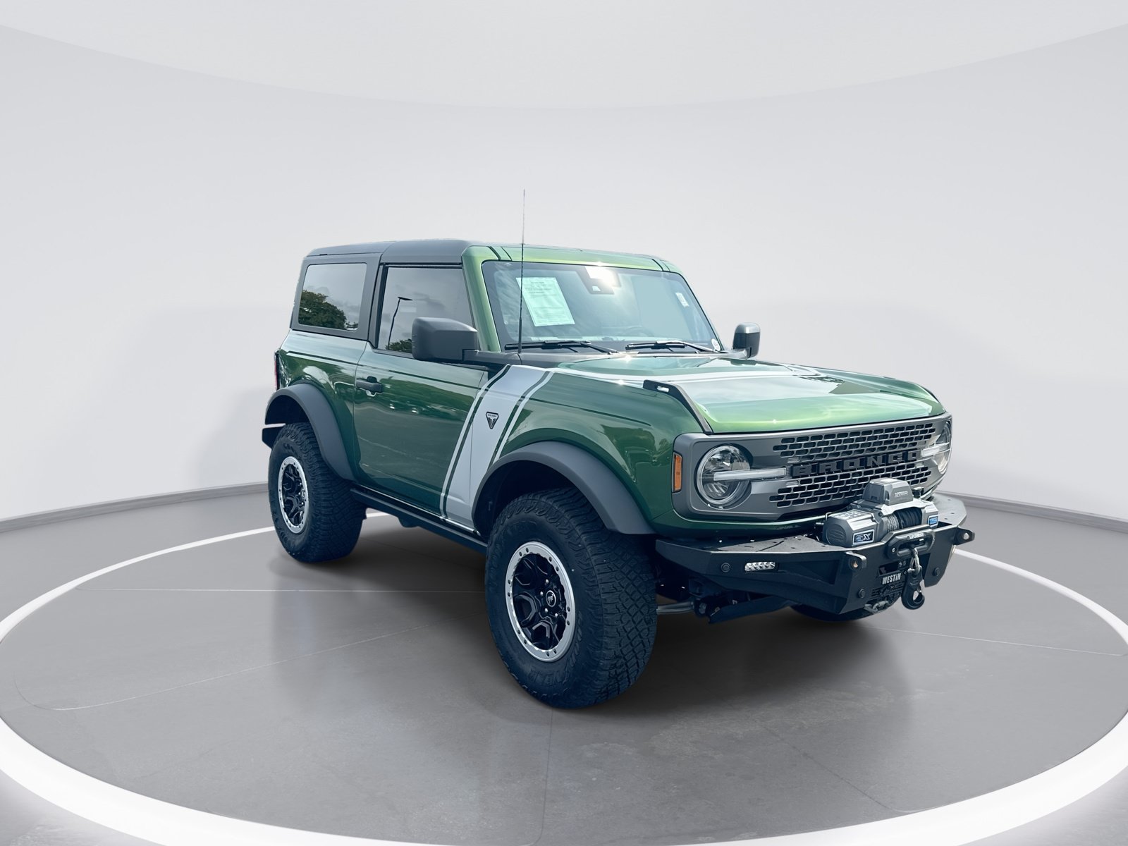 Used 2022 Ford Bronco Badlands w/ Sasquatch Package AWD/4WD image 2