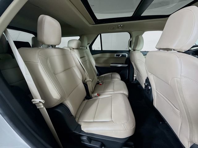 Used 2022 Ford Explorer XLT w/ Equipment Group 202A image 27