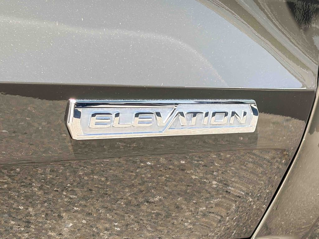 Used 2024 GMC Canyon Elevation w/ Elevation Premium Package image 11