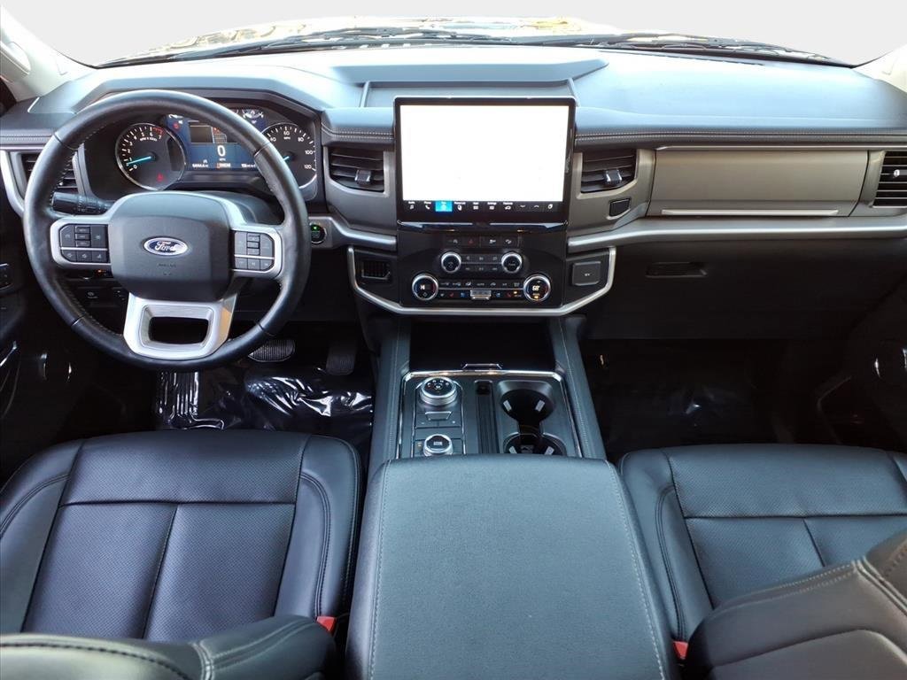 Used 2024 Ford Expedition Max XLT image 20