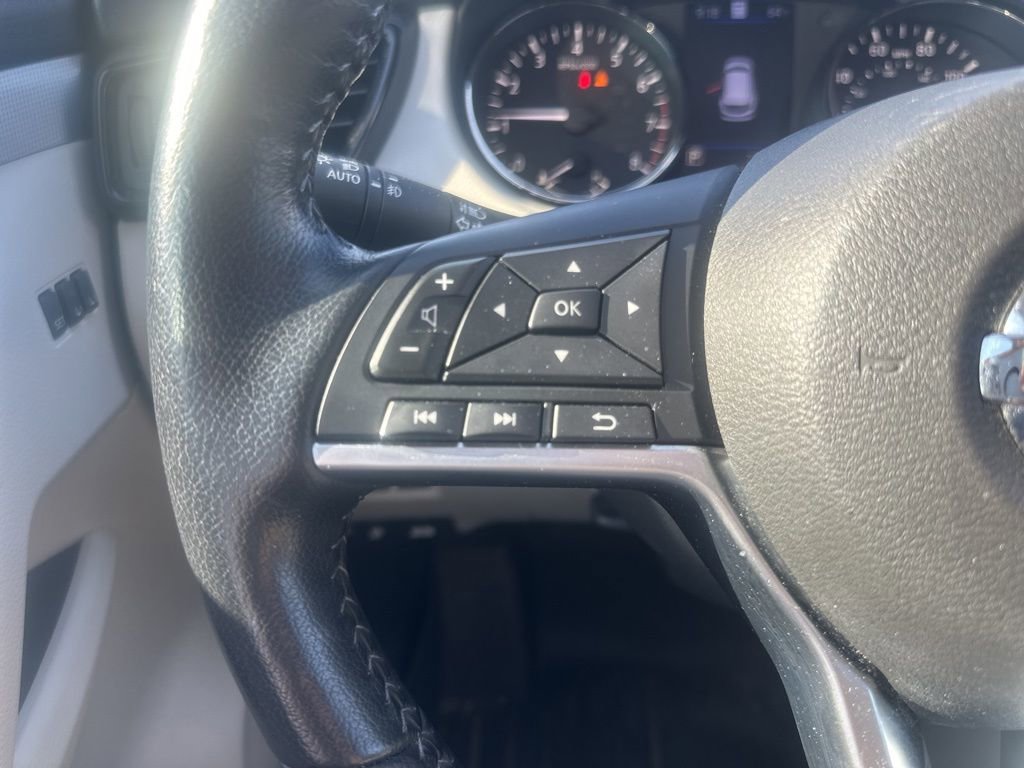 Used 2020 Nissan Rogue Sport SL w/ Premium Package image 26