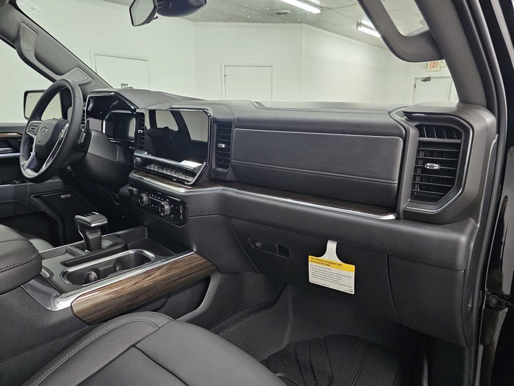 Used 2026 Chevrolet Silverado 1500 RST w/ Safety Package AWD/4WD image 15