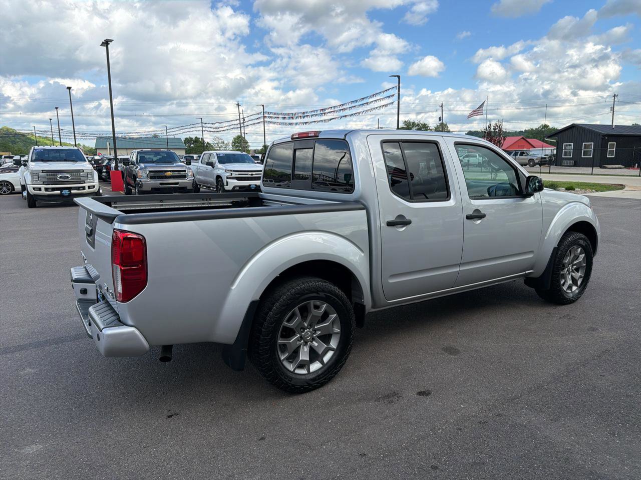 Used 2020 Nissan Frontier SV AWD/4WD image 4