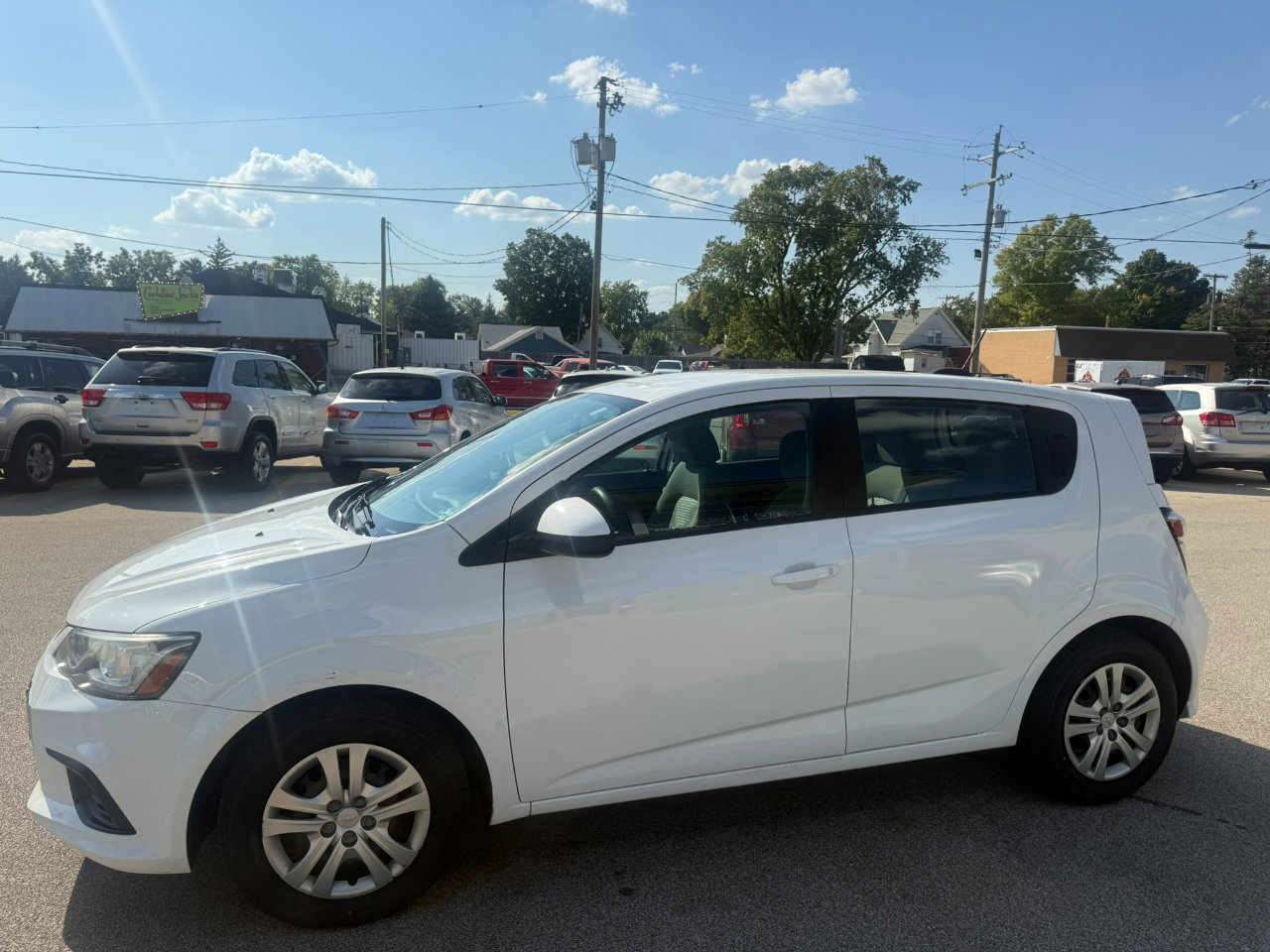 Used 2017 Chevrolet Sonic LT image 5