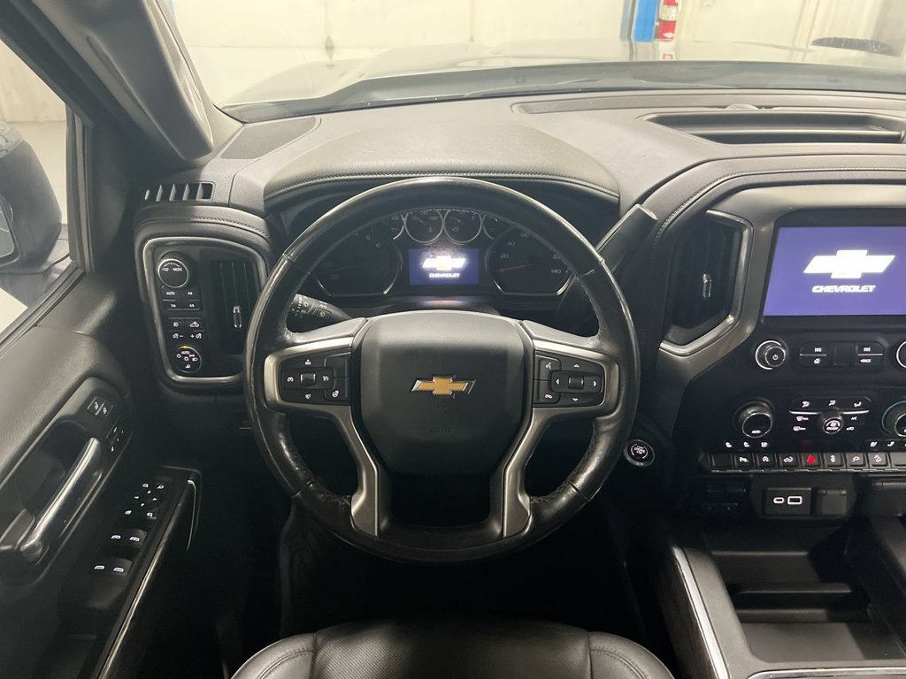 Used 2022 Chevrolet Silverado 1500 LTZ AWD/4WD image 11