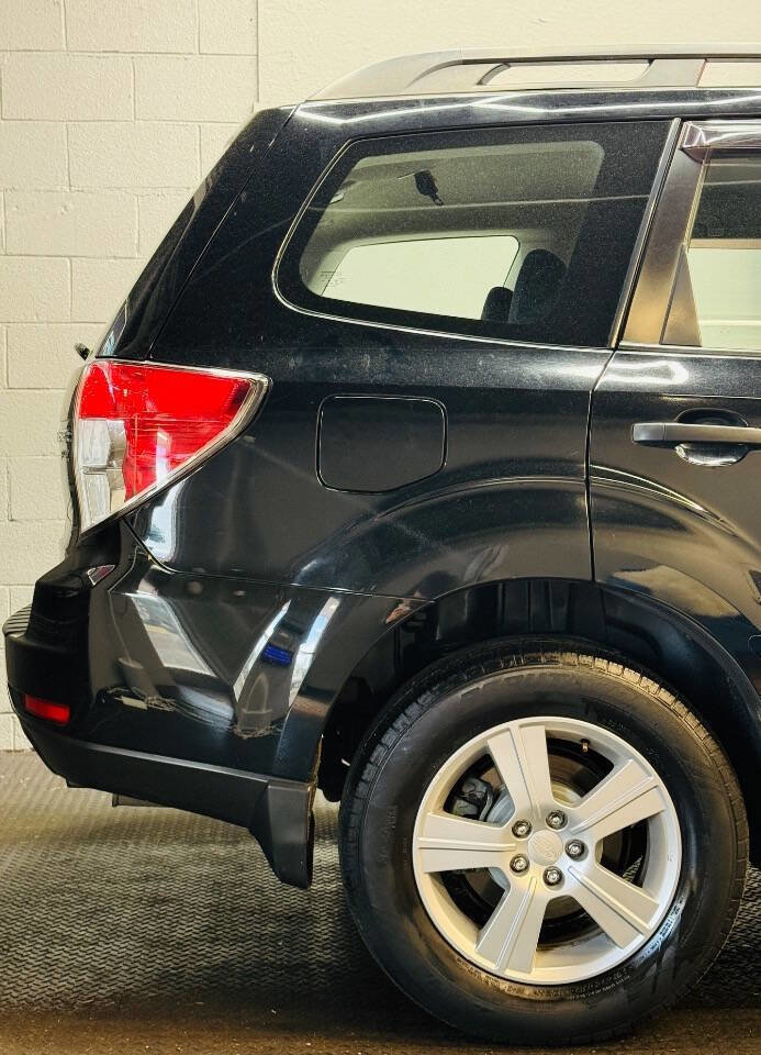 Used 2012 Subaru Forester 2.5X w/ Alloy Wheel Pkg AWD/4WD image 6