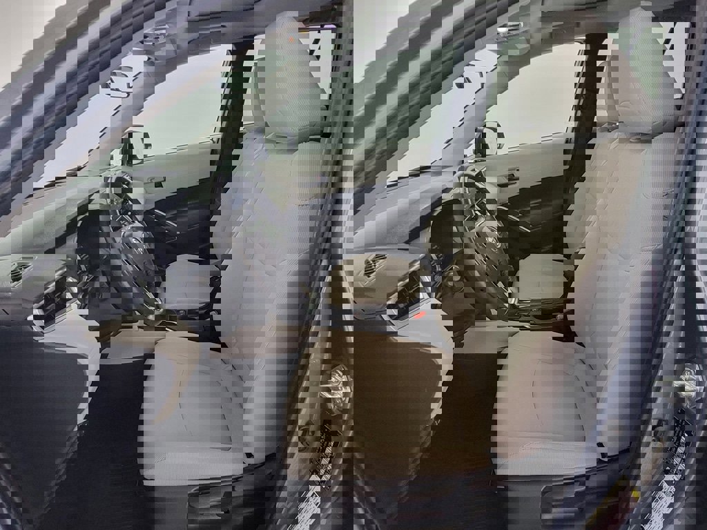 Certified 2022 Toyota Corolla Cross LE image 15