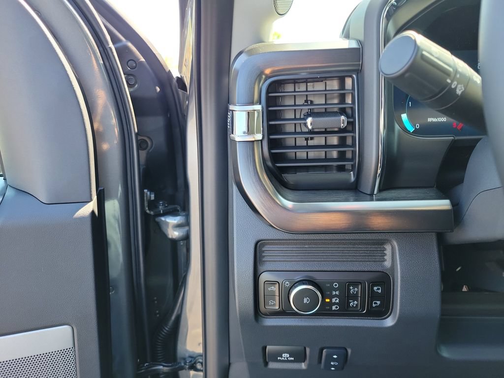 New 2026 Ford F250 Lariat w/ Lariat Ultimate Package AWD/4WD image 22