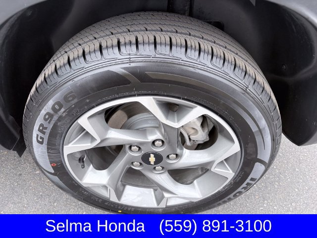 Used 2024 Chevrolet Trax LT w/ LT Convenience Package FWD image 25