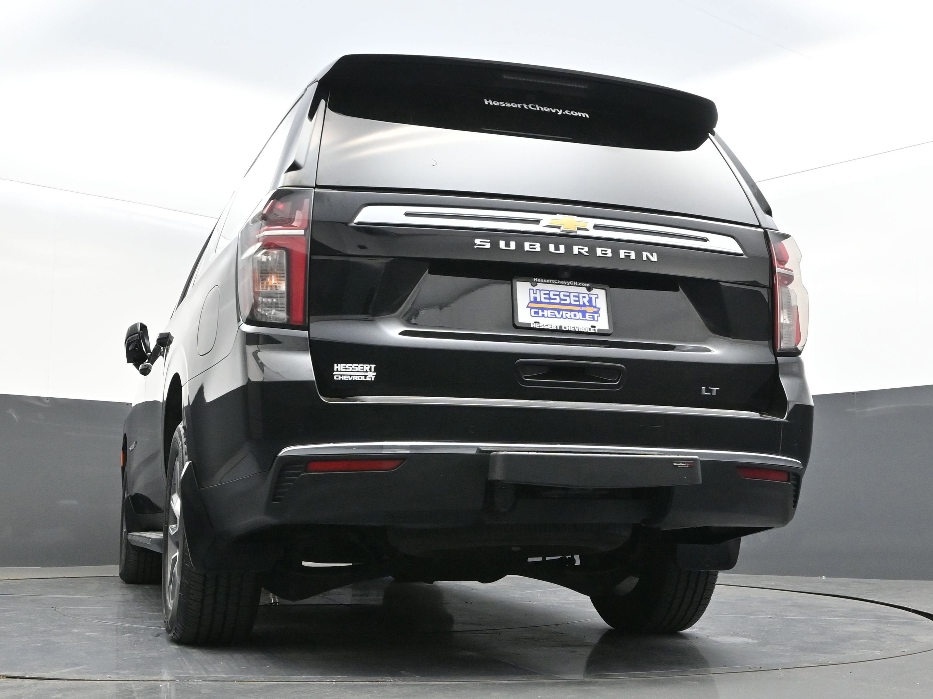 Used 2023 Chevrolet Suburban LT w/ Luxury Package AWD/4WD image 49