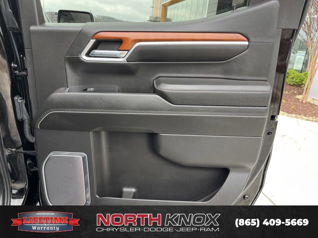 Used 2022 GMC Sierra 1500 Denali w/ Denali Reserve Package image 24